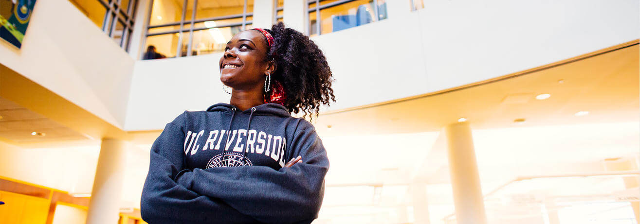 Visitors - Top Banner - UCR Student in Library
